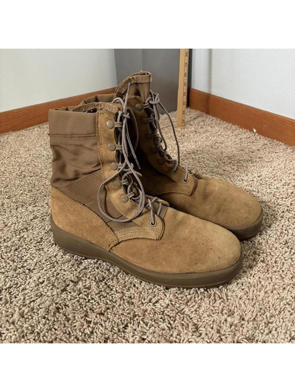 Vibram Men's Tan and Brown Boot